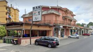 Il Bar Conte su Via Casilina a Valmontone