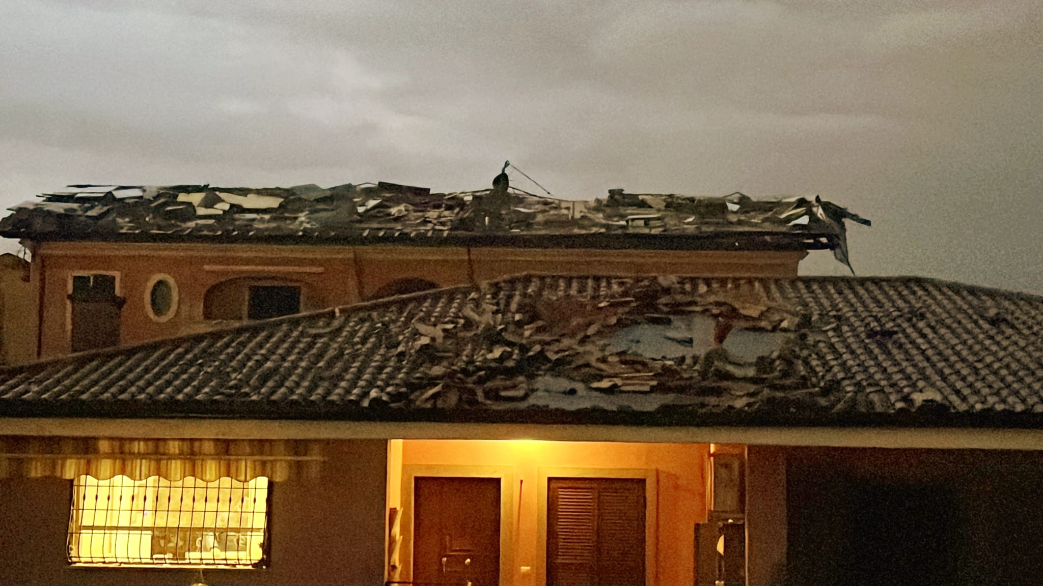 Tromba d'aria a Valmontone. I danni riportati dalle abitazioni.